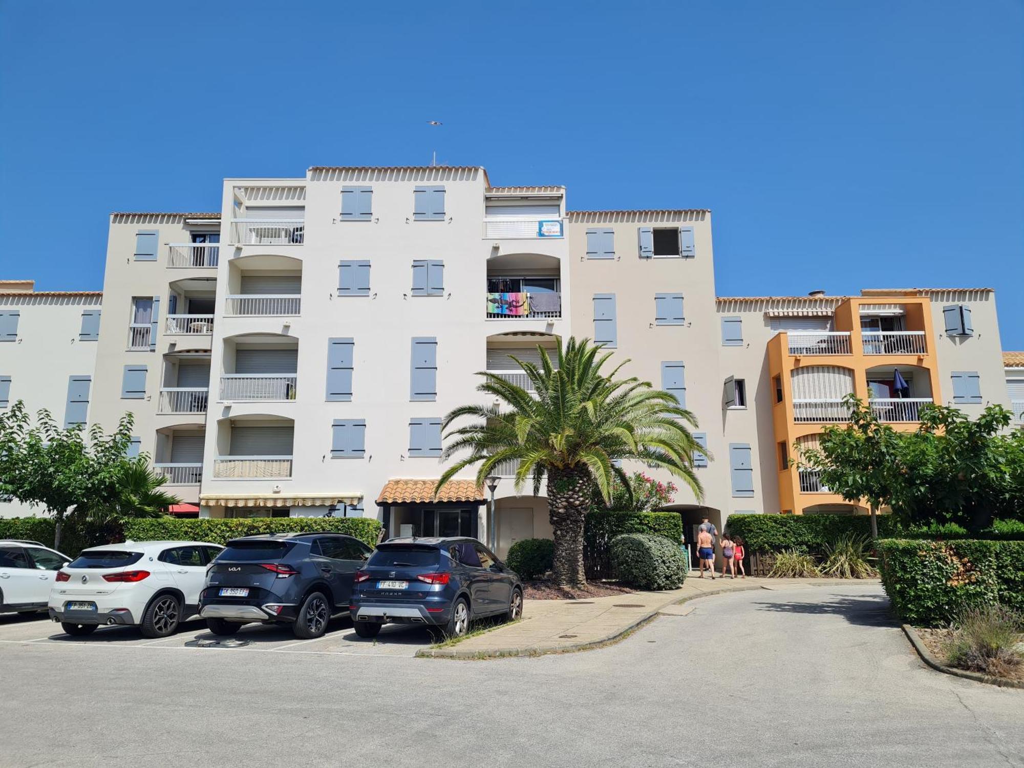 Magnifique Vue Mer Pour Ce T2 Avec Piscine Saint-Cyprien  Exteriér fotografie
