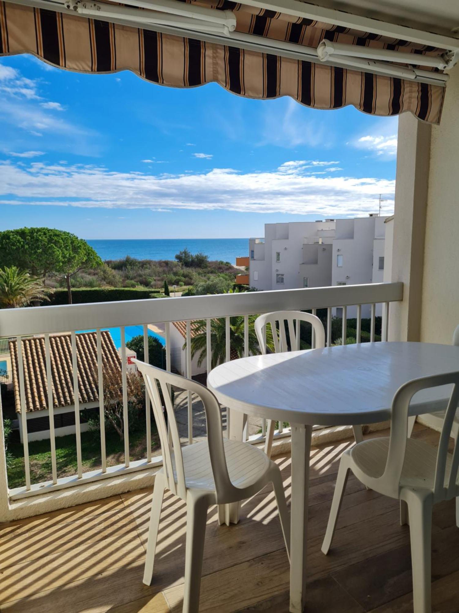Magnifique Vue Mer Pour Ce T2 Avec Piscine Saint-Cyprien  Exteriér fotografie